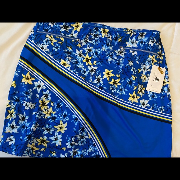 Tail Cynthia Skort Golf/Tennis AthleticWear - Picture 4 of 6